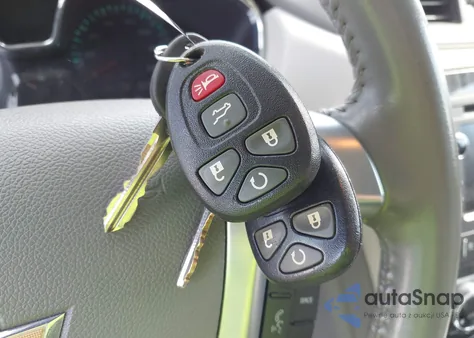 2015 Chevrolet Traverse 2Lt из США, поврежденный, VIN 1GNKRHKD8FJ138313